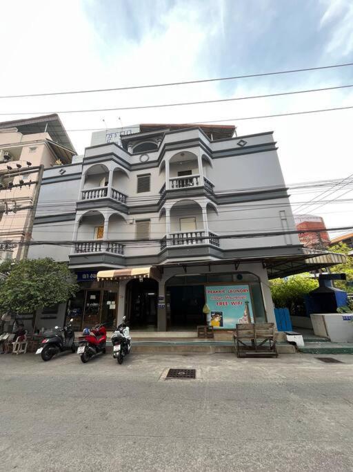 107 Wanna Apartment Pattaya Exterior photo
